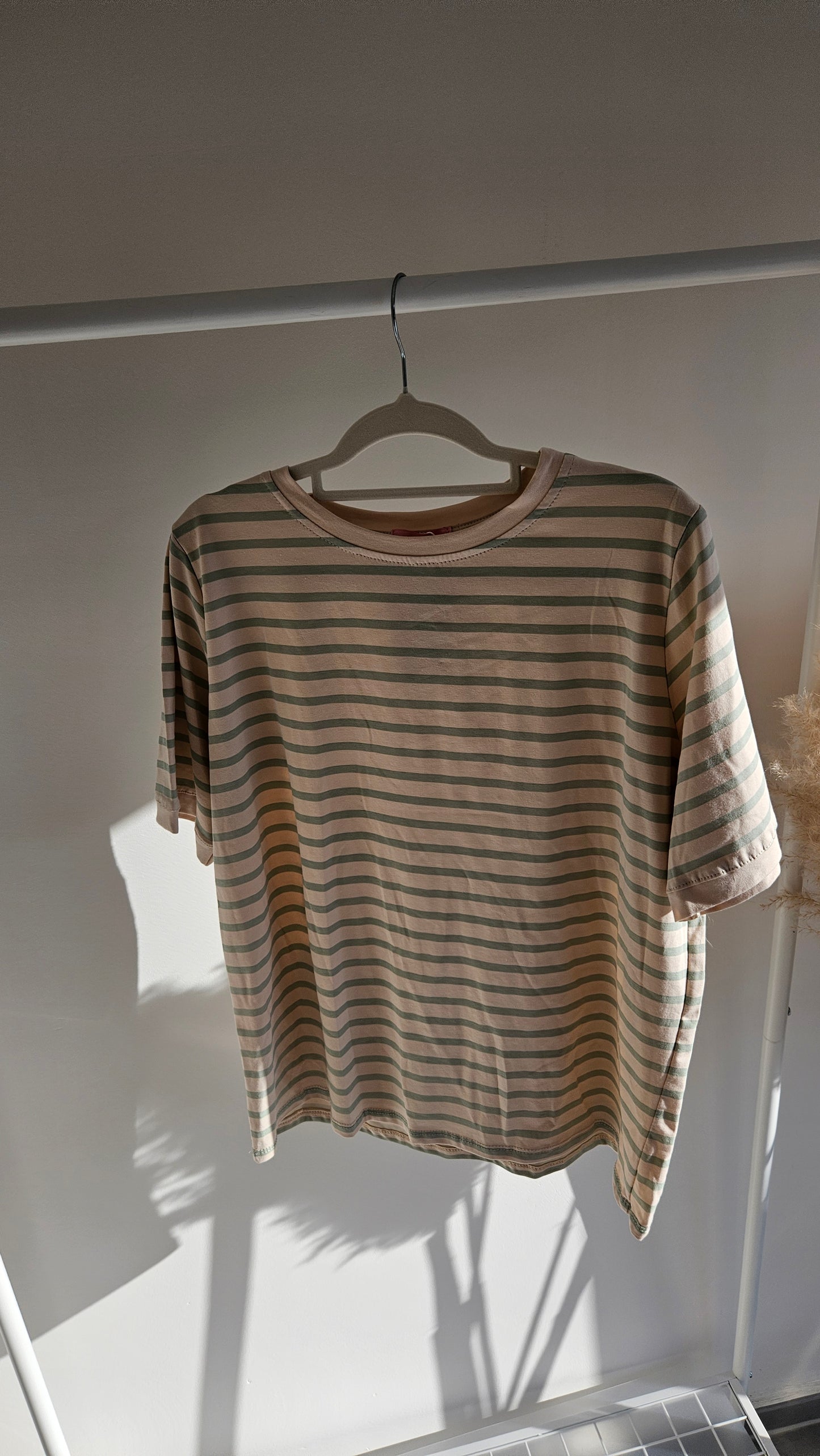 T-Shirt Samira hellgrün gestreift