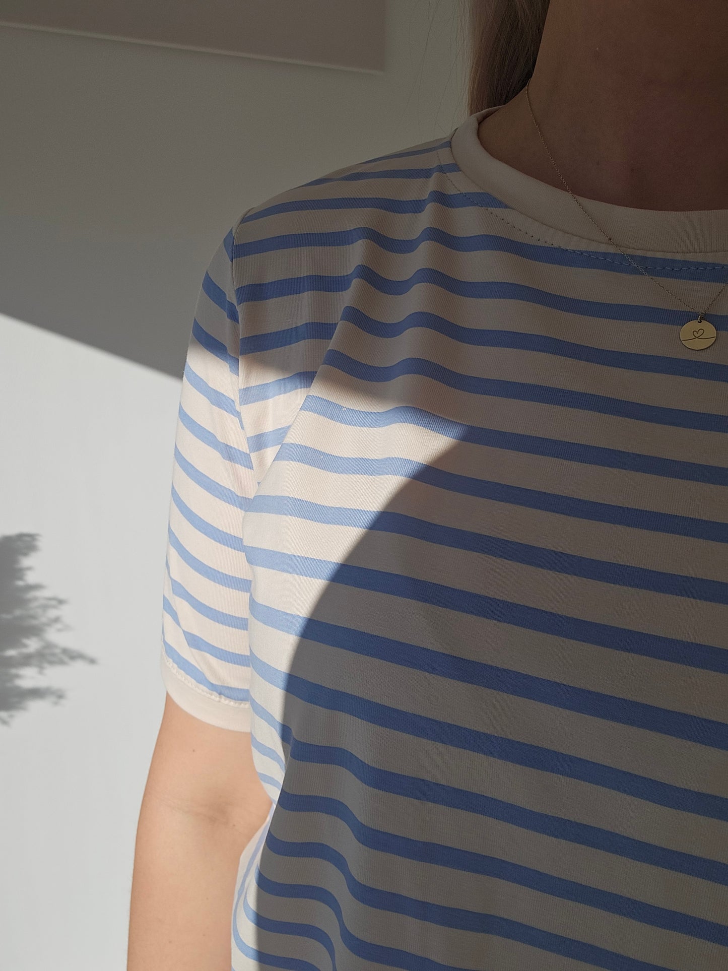 T-Shirt Samira - blau gestreift