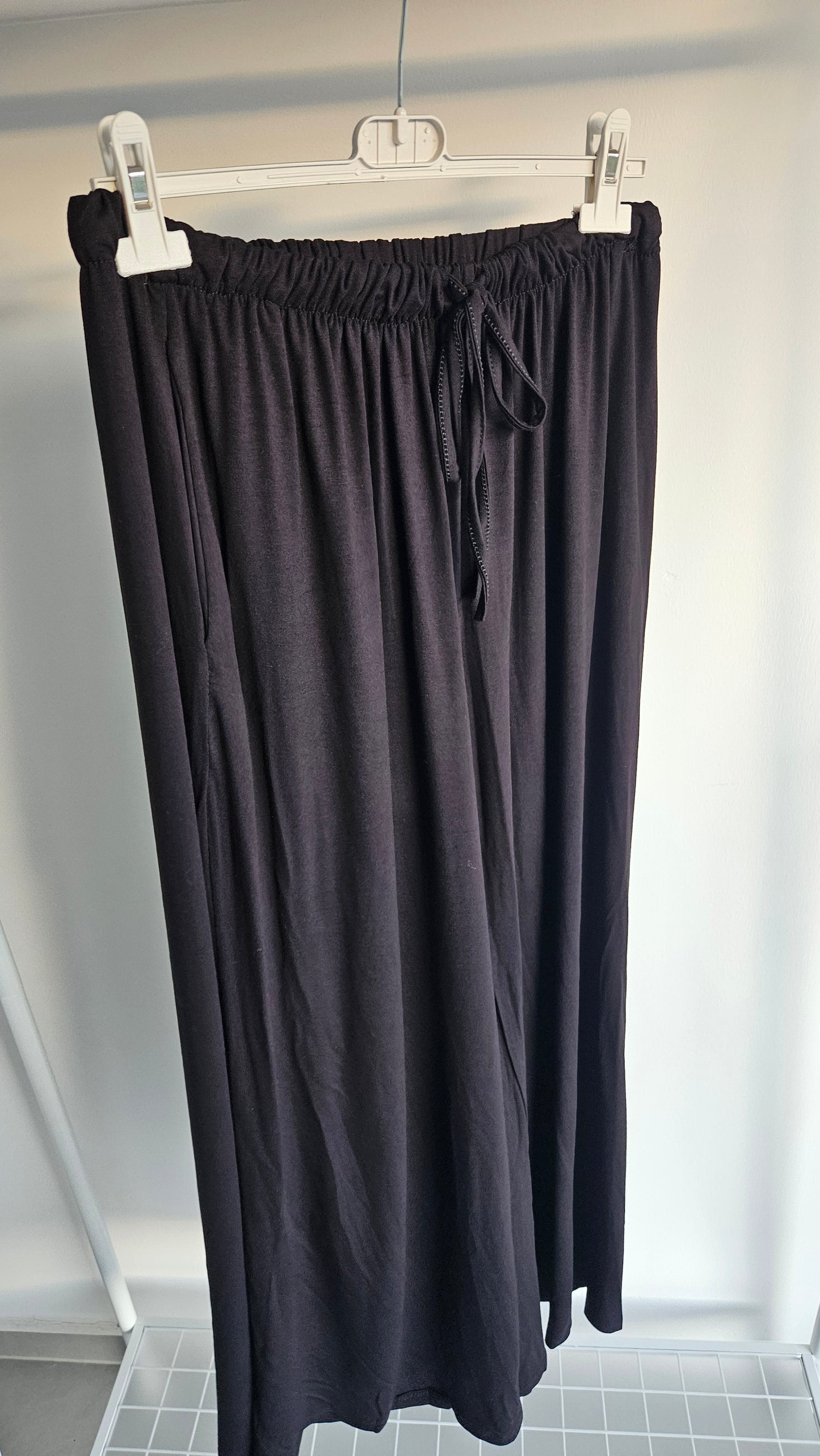 Stoffhose Bella schwarz