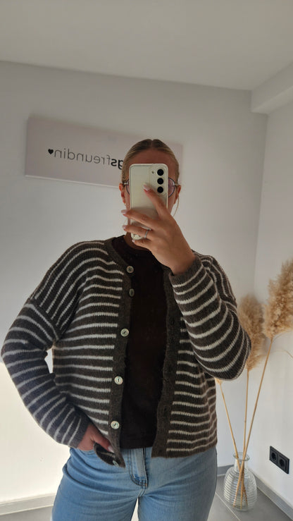 Strickjacke Stella braun