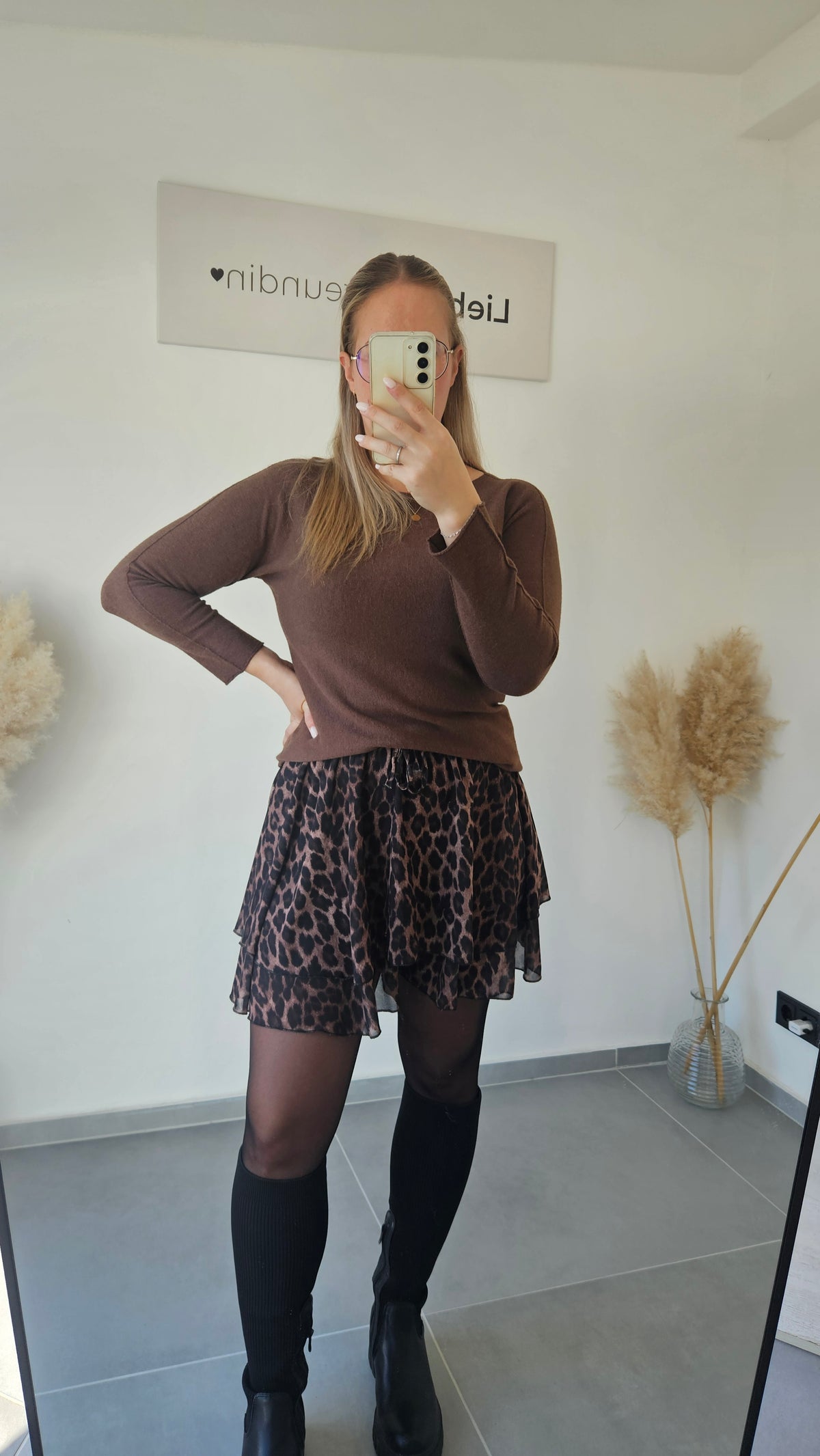 Leo-Rock Ina braun