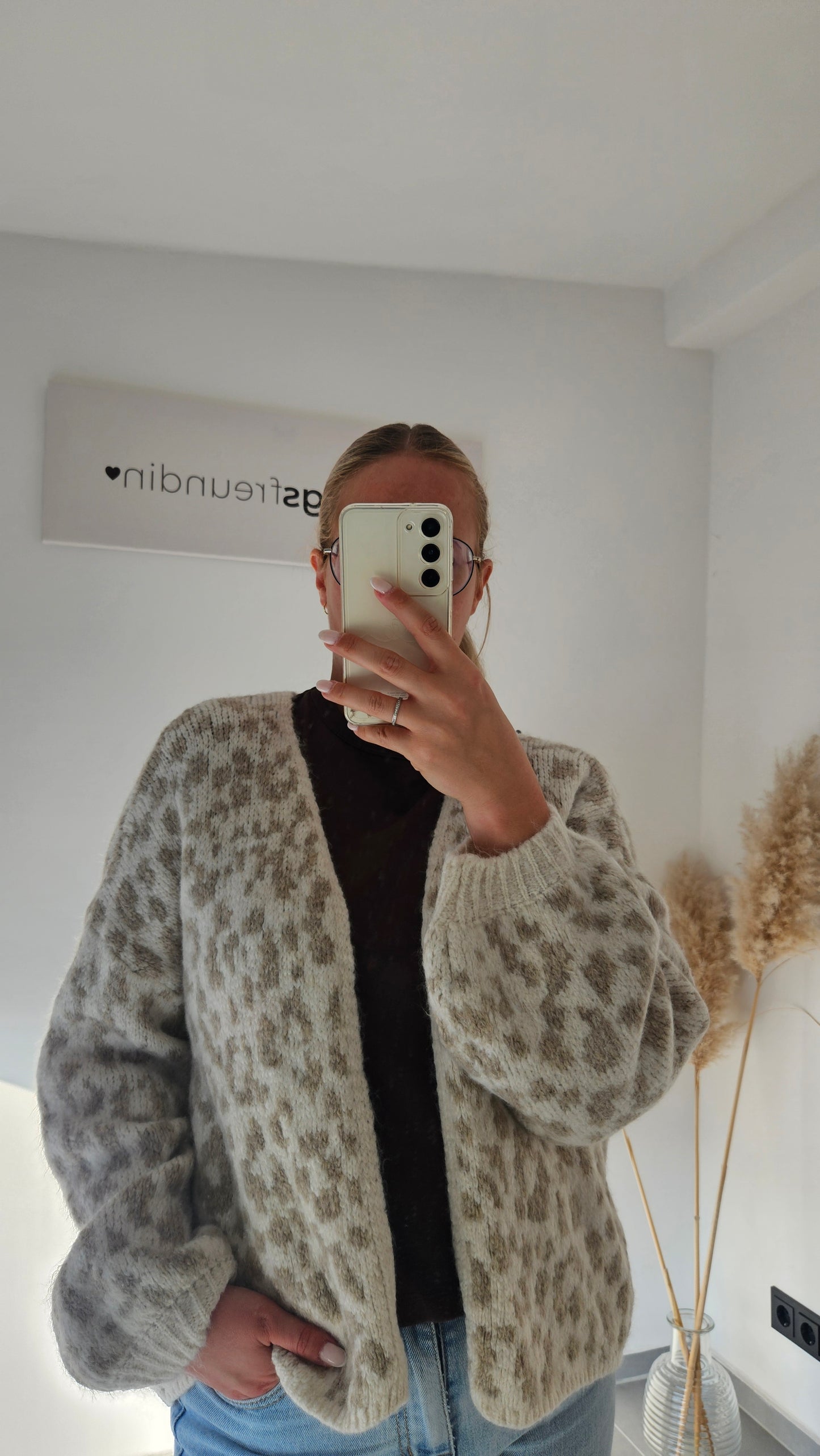 Leo Strickjacke hell
