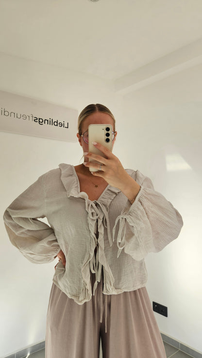Musselin-Bluse mit Volants beige