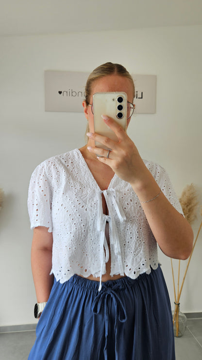 Bluse aus Lochspitze