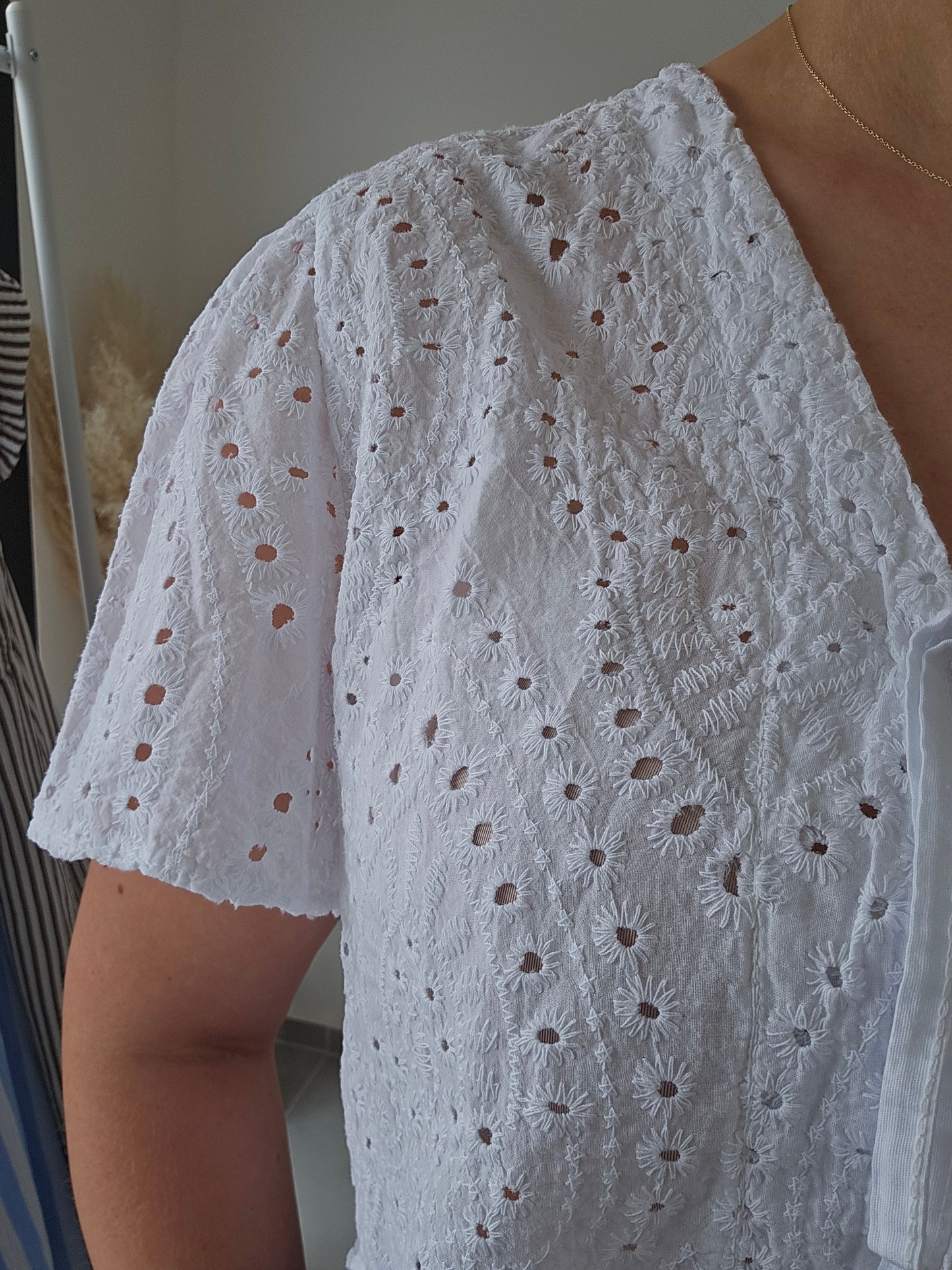 Bluse aus Lochspitze